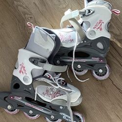 condition: good  make / manufacturer: Bladerunner  model name / number: Twist G   Blade runner twist G rollerblades size 1-4 