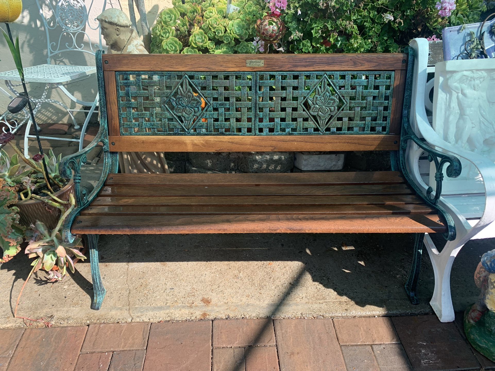 Parkland Heritage Patio Bench Strong Immaculate Condition.