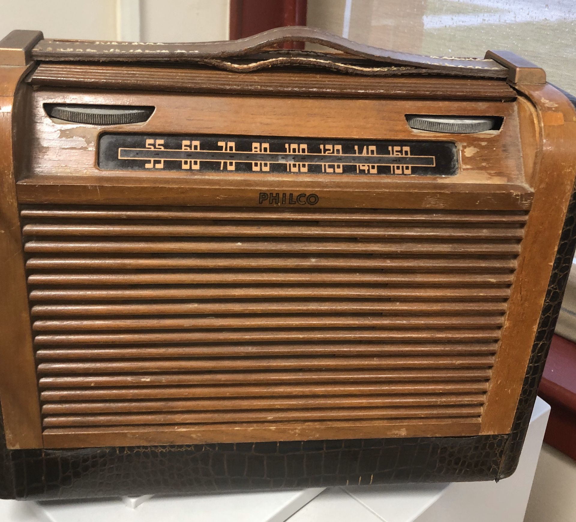 Antique radio philco 48-360 parts or repair