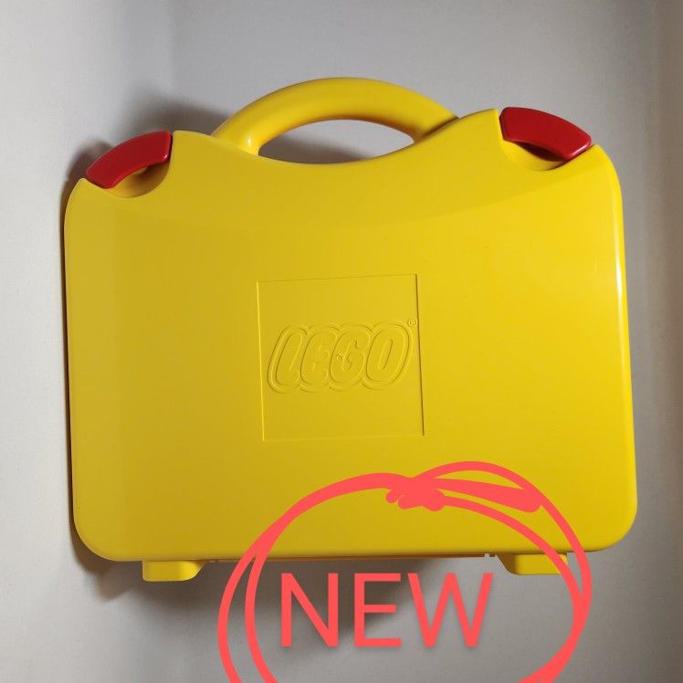 LEGO Yellow Plastic Carrying Carry Case Storage Box w Handle Dividers Organizer
New without tags or original packaging - never used