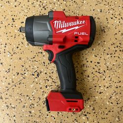 Milwaukee M18 FUEL 18V Lithium-Ion Brushless Cordless 1/2 in. Impact Wrench with Friction Ring (Tool-Only)