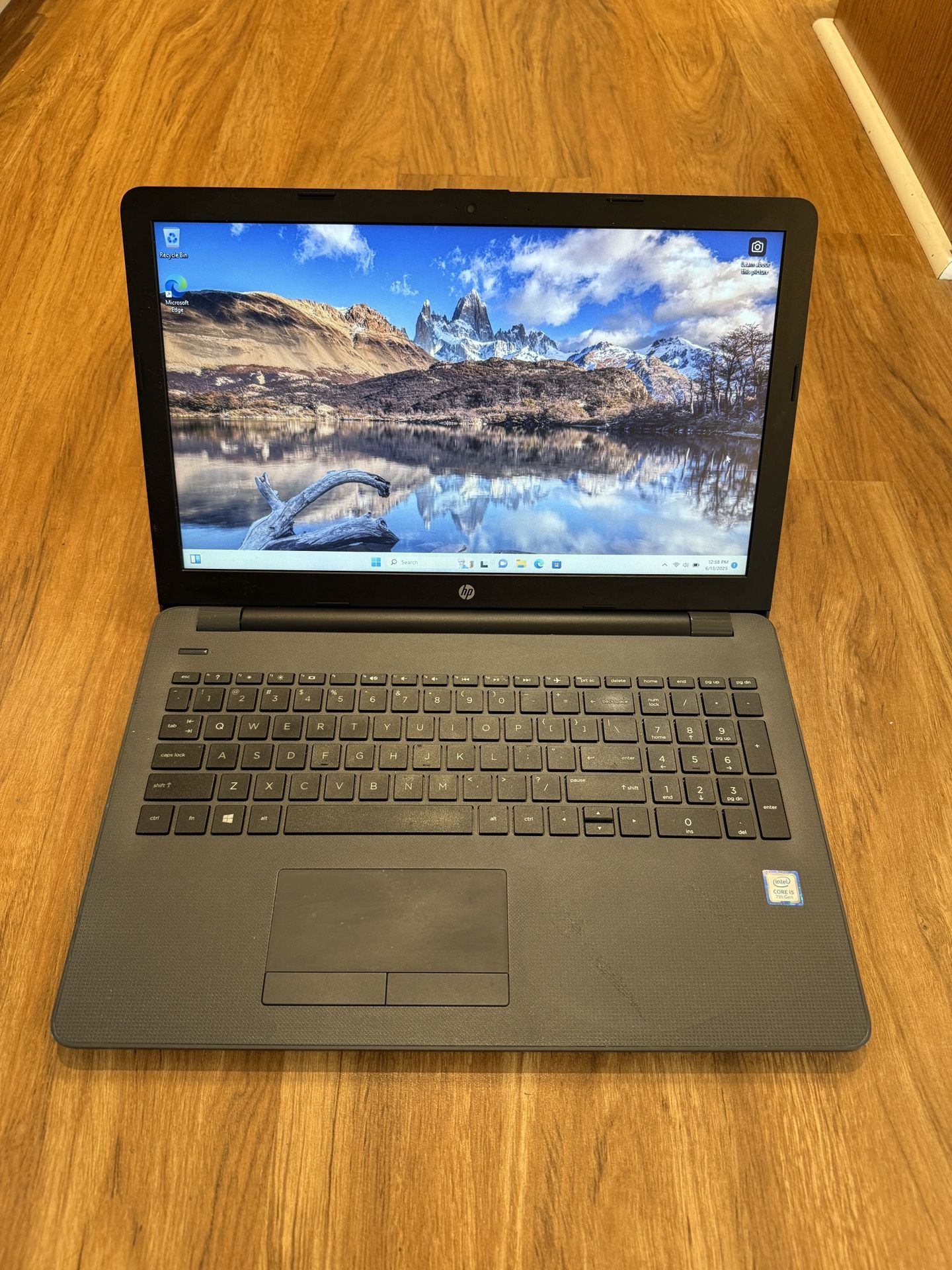 HP 250 G6 NoteBook Core i5 7th gen 16GB Ram 256GB SSD Windows 11 Pro 15.6” HD Screen Laptop with charger in Excellent Working condition!!!! Specifica