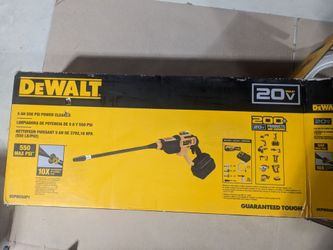 DEWALT Cordless Pressure Washer, Power Cleaner, 550-PSI, 1.0 GPM w/Battery and Charger-DCPW550P1