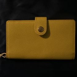🌼 Coach Yellow Leather Wallet – Authentic & Stylish!