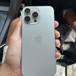 iPhone 16 Pro Max-256-Unlocked