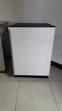 U-Line Mini Refrigerator/Freezer- Never Used
