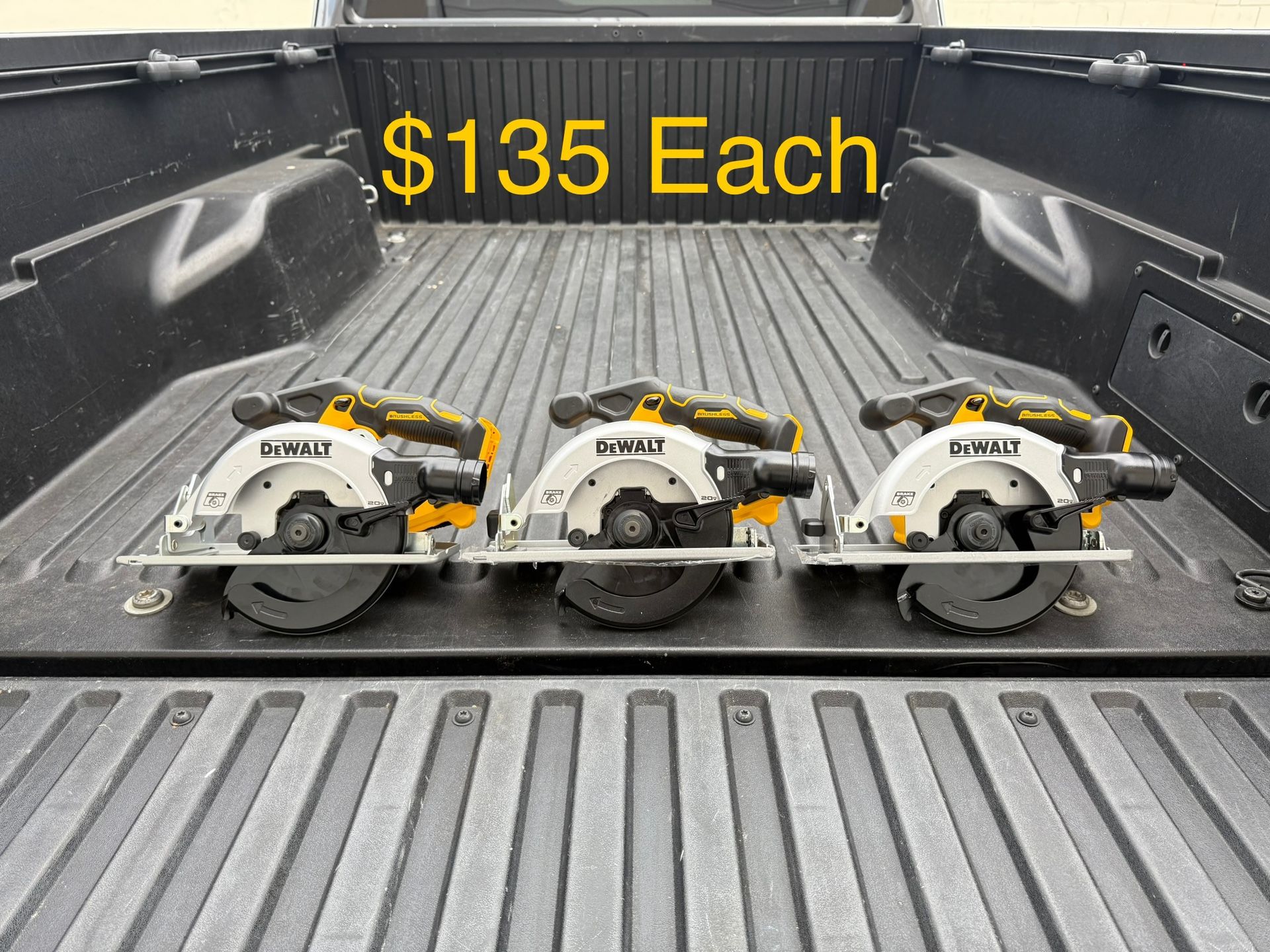 NEW DEWALT 20V MAX Cordless Brushless 6-1/2 in. Sidewinder Style Circular Saw (Tool Only) **3 Available, $135 Each**