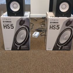 Yamaha HS5 Studio Monitors 