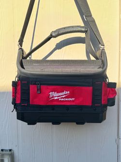 Milwaukee 15" Structured Tote (PACKOUT) - Good Condition