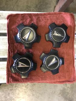 Pontiac G8 GT center caps