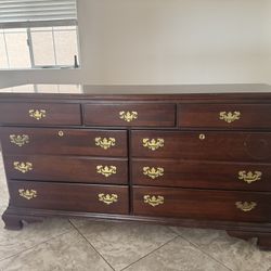 Free Wood Dresser