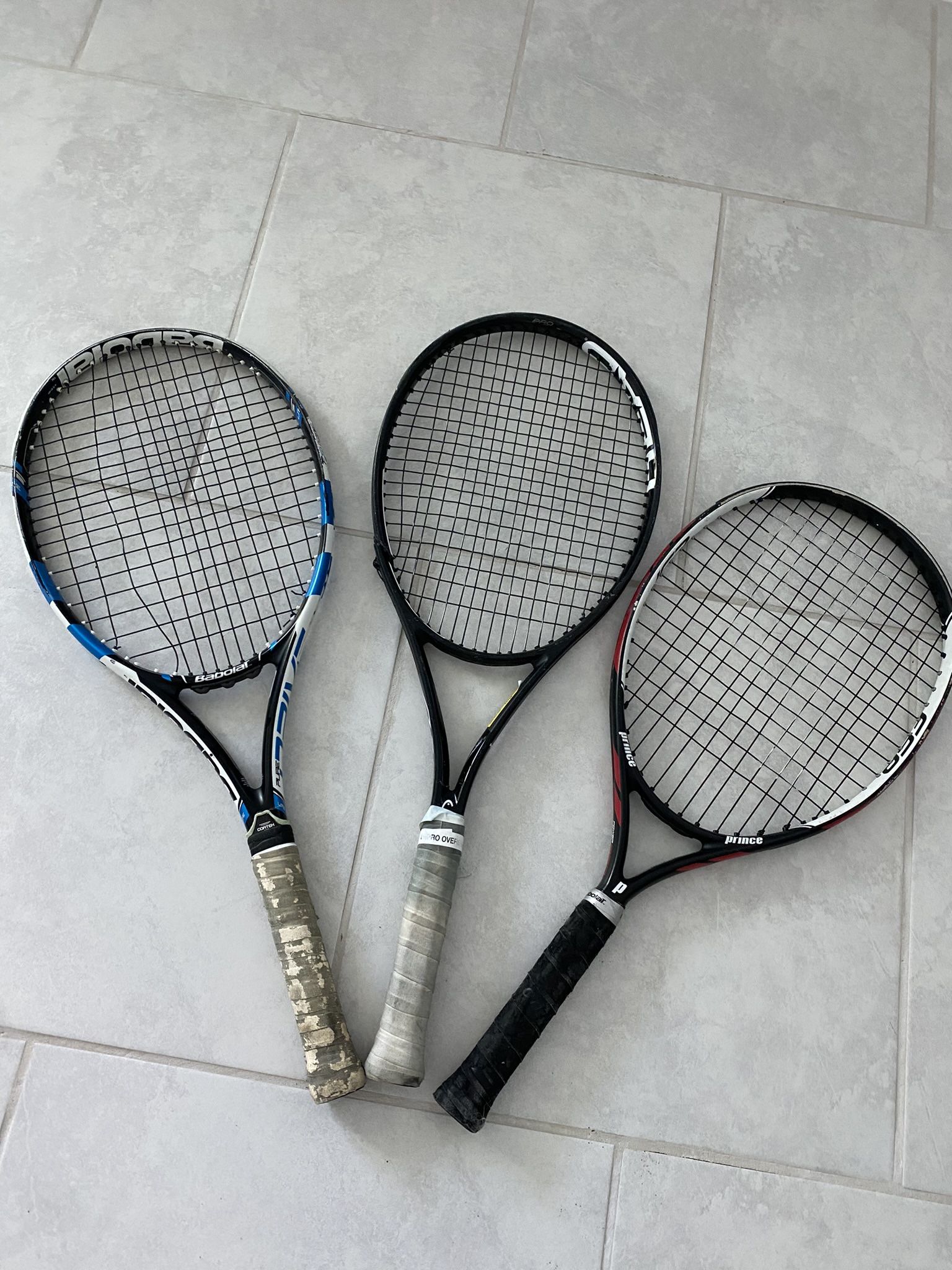 3 Tennis rackets