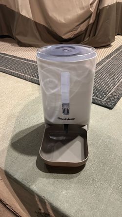 Brookstone Gravity Pet Water Dispenser