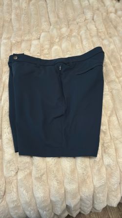 Short Lululemon size 34
