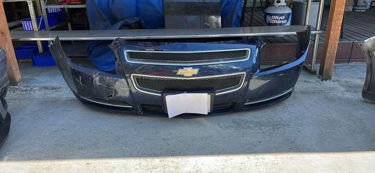 USED REF#B917 2008 - 2012CHEVY MALIBU FRONT BUMPER ASSEMBLY