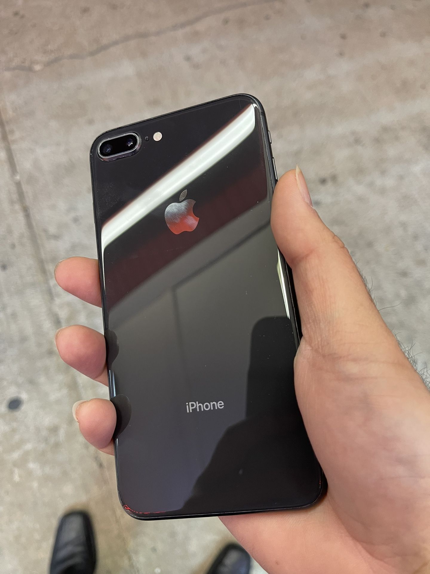 iPhone 8 Plus 64GB Space Gray Unlock for Sale in Houston, TX