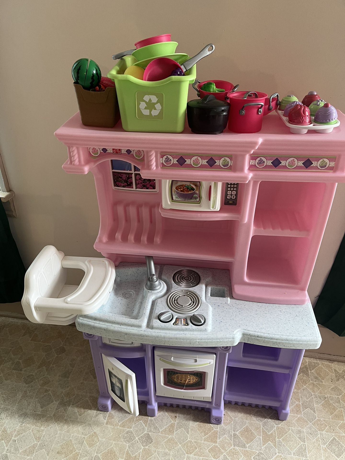 Toy Kitchen And Food
