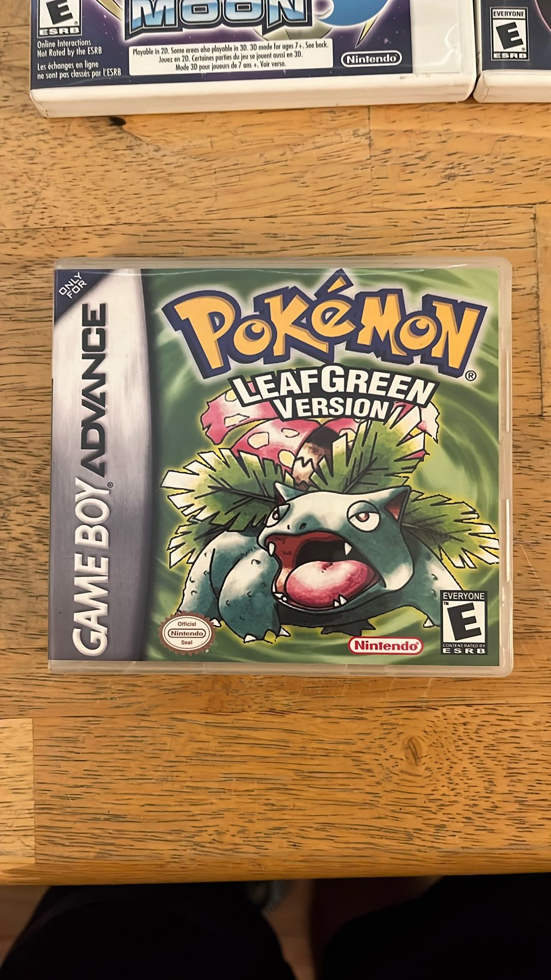 Pokemon Leaf Green And Plastic Case 