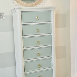 Gorgeous Tall Coastal/Beach Chest Of Drawers 