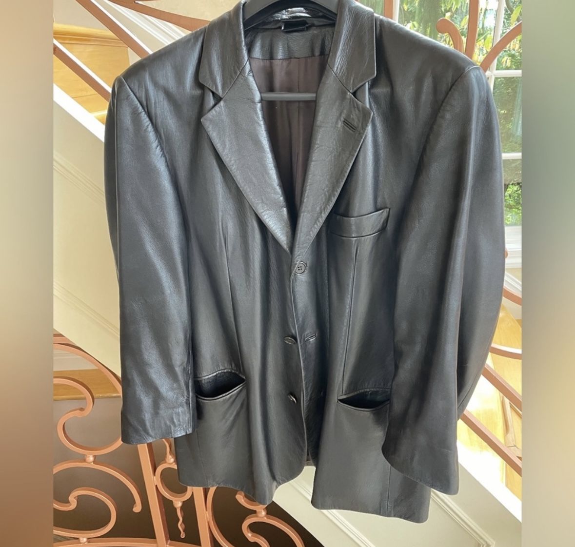 Bloomingdale’s Men’s Leather Jacket Size 44
