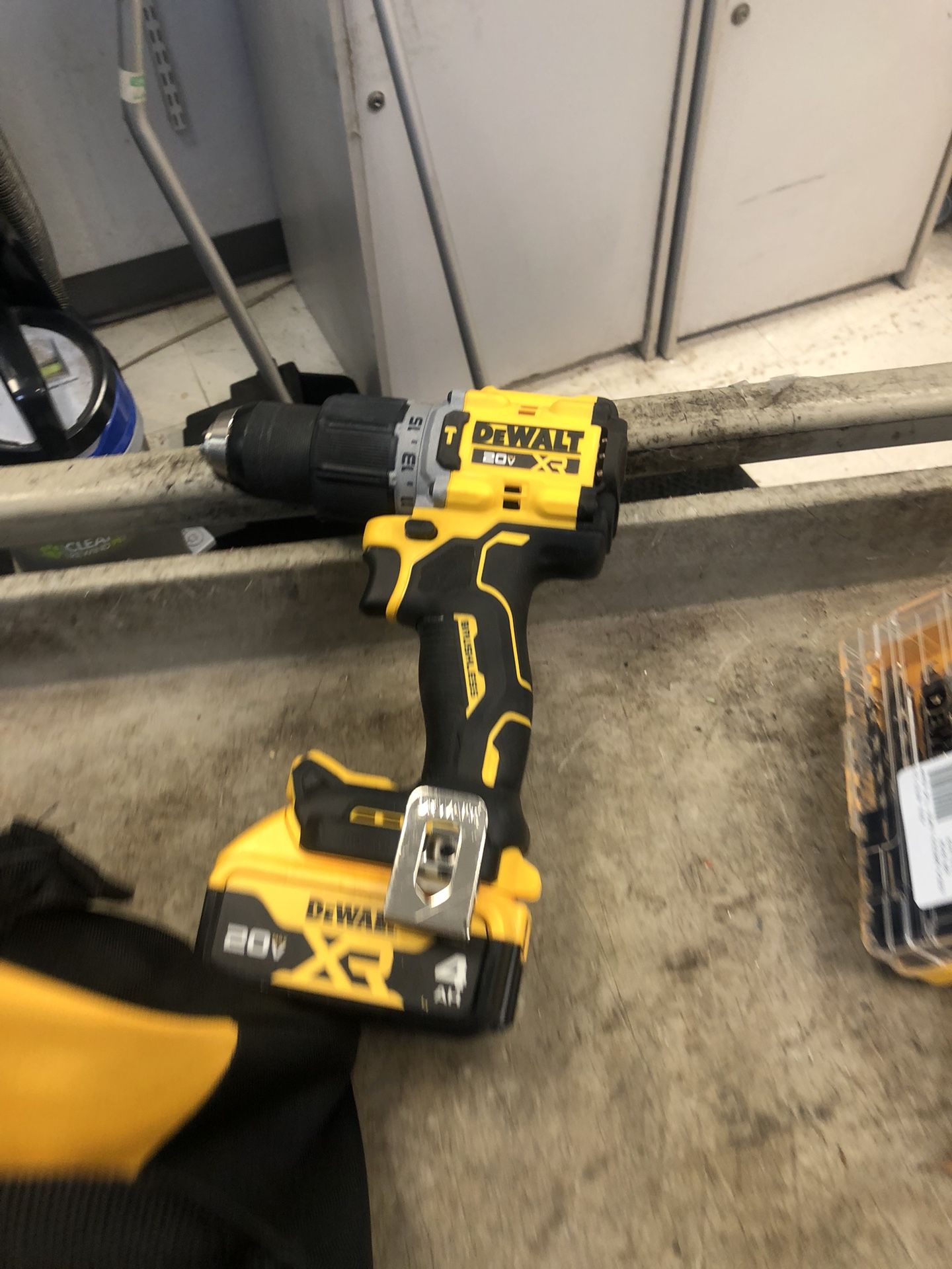 DeWalt XR Drill