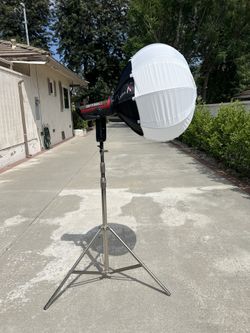 Aputure 300dII  W/ Lanterns Production Lights (Set of 4)