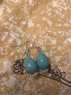925 Sterling silver with turquoise earring