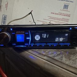 Alpine CDE-HD148BT Bluetooth Car Stereo
