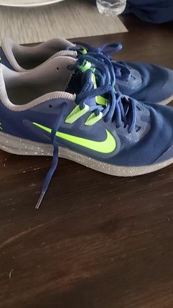 Nike kids size 5