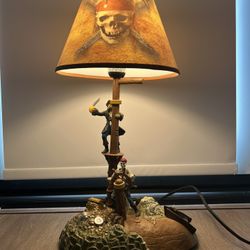 Pirates Of The Caribbean Lamp Disney Moves And Plays Music Rare