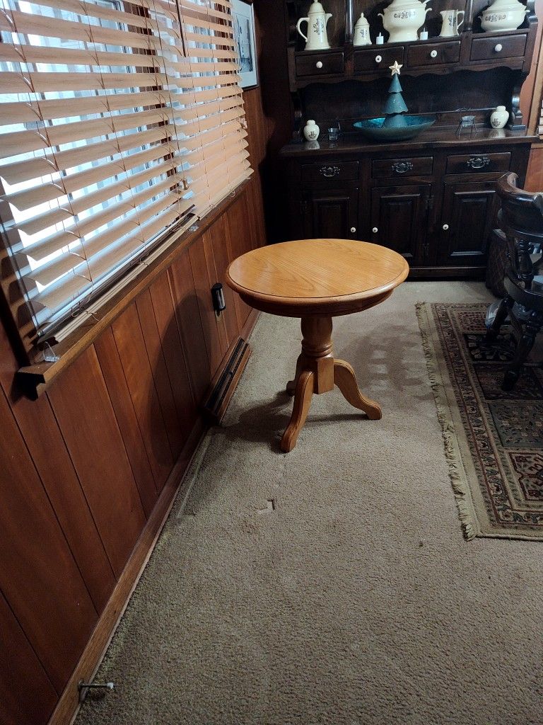 Oak Tables