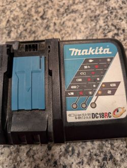 Makita Charger