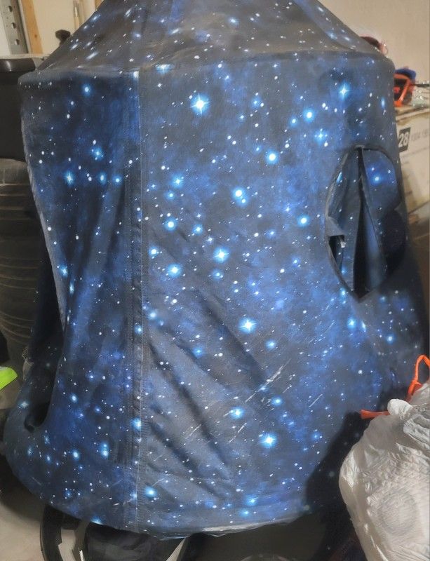 Kids Hanging Club House