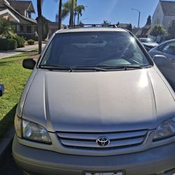 2001 Toyota Sienna