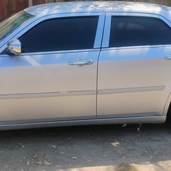 2006 Chrysler 300 193,000 MI