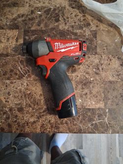 Milwaukee FUEL Cordless Impact Driver