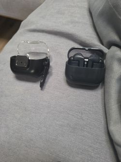 Samsung Galaxy earbuds 3FE with additional protective case