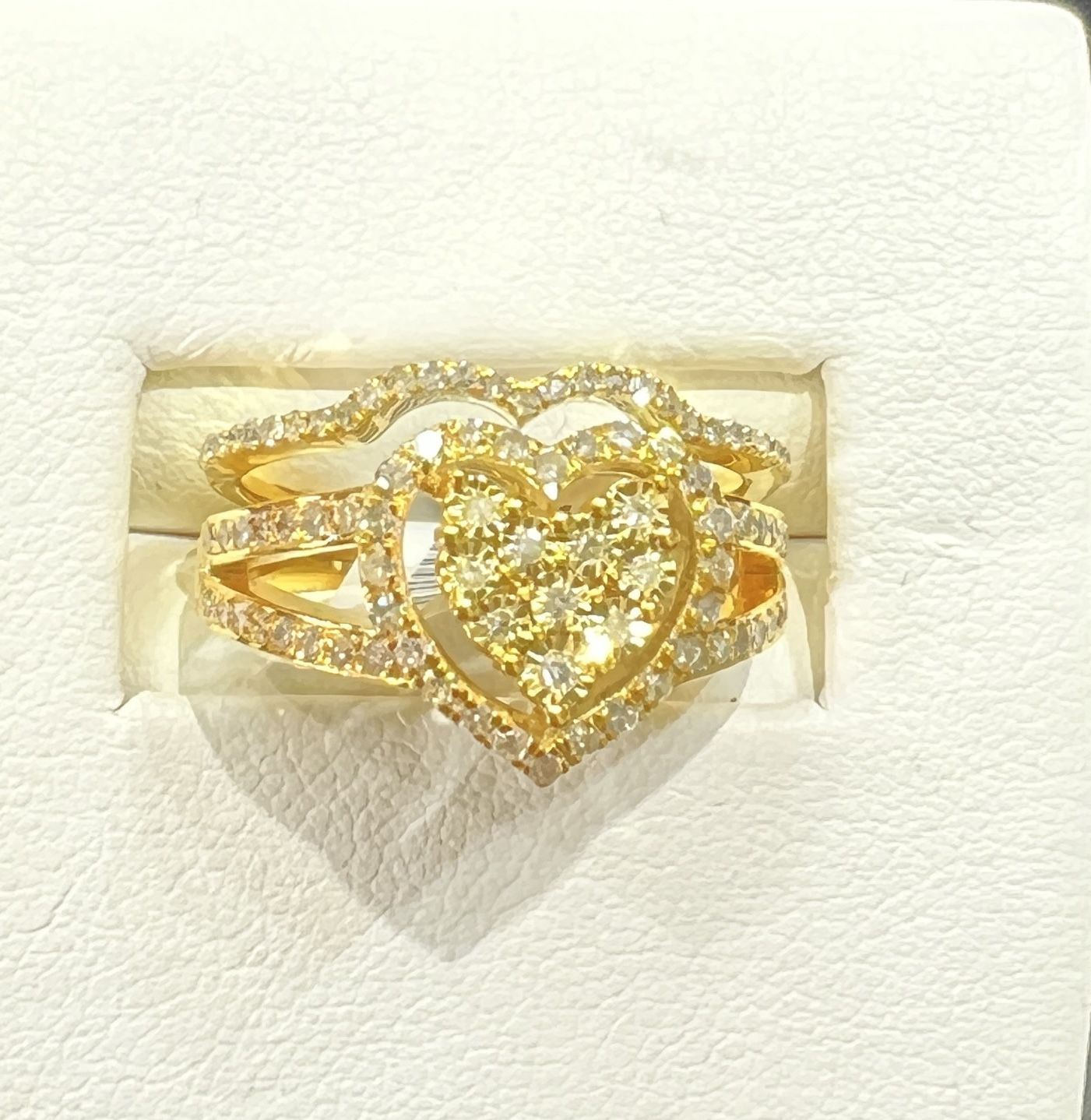 💎✨ STUNNING 1.25ct HEART-SHAPED DIAMOND WEDDING SET! 10K Yellow Gold – Perfect Symbol of Love! ❤️
