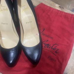 Christian Louboutin 38.5