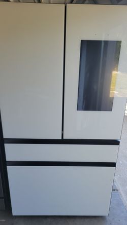 SAMSUNG 2022 SMART HUB REFRIGERATOR WORKS GREAT CAN DELIVER ANYWHERE