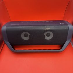 LG Portable Speaker Model P7