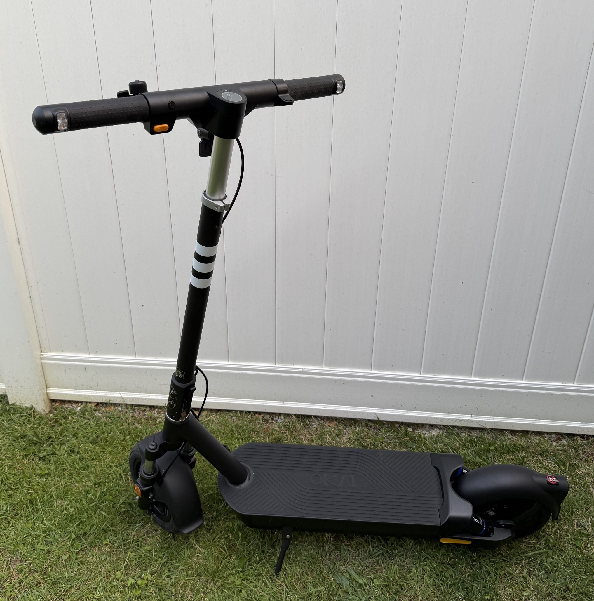 OKAI - Neon Ultra ES40 Dual-Suspension Electric Scooter