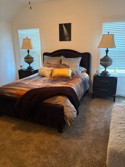 NEW Queen Bedroom w- New Mattress 2 Nightstands