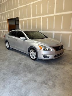 2015 Nissan Altima 25