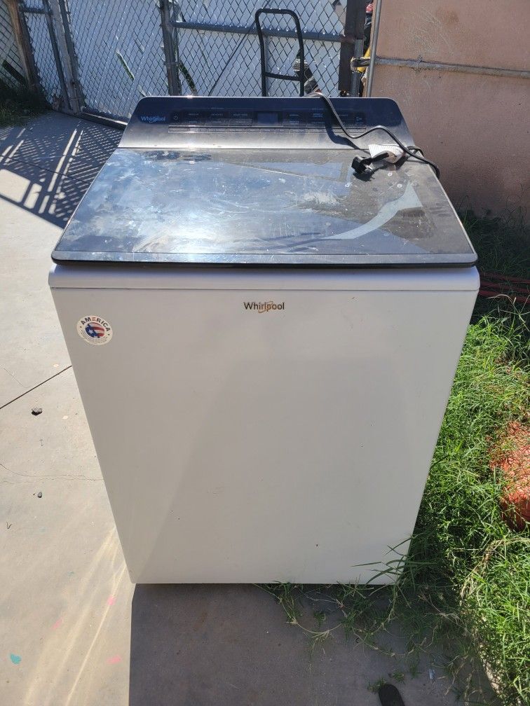 4.8 CU Smart Top Load Washer Hablo Español 