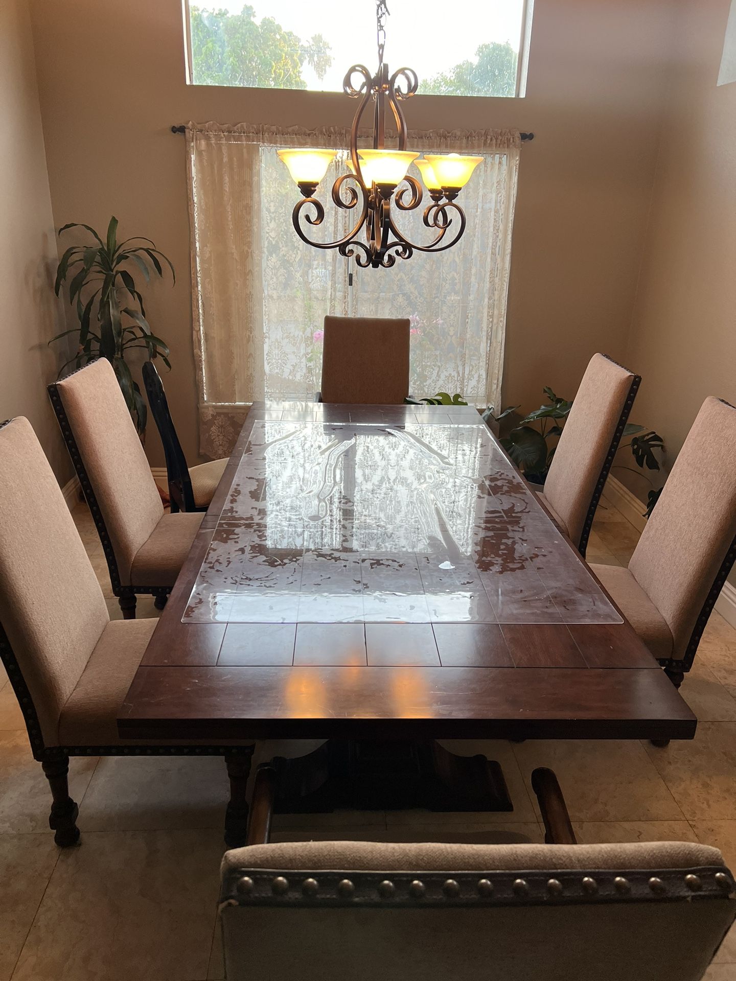 Dinning Table & 6 Chairs