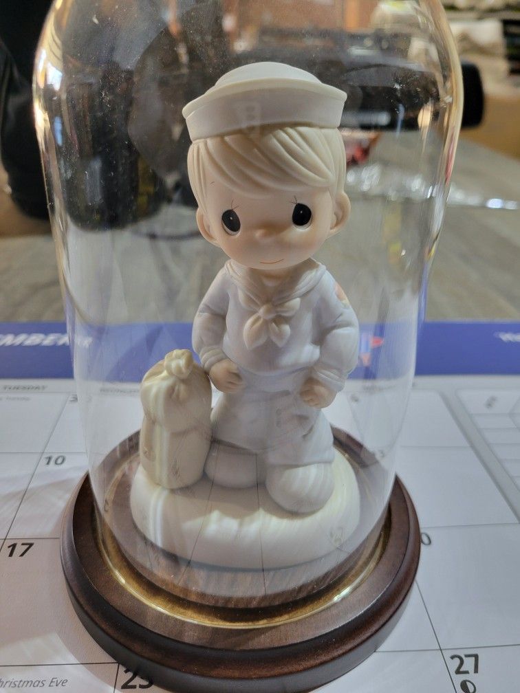 Precious Moments Collectible