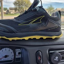 Brand NEW! ALTRA Long Peak All Weather Tennis