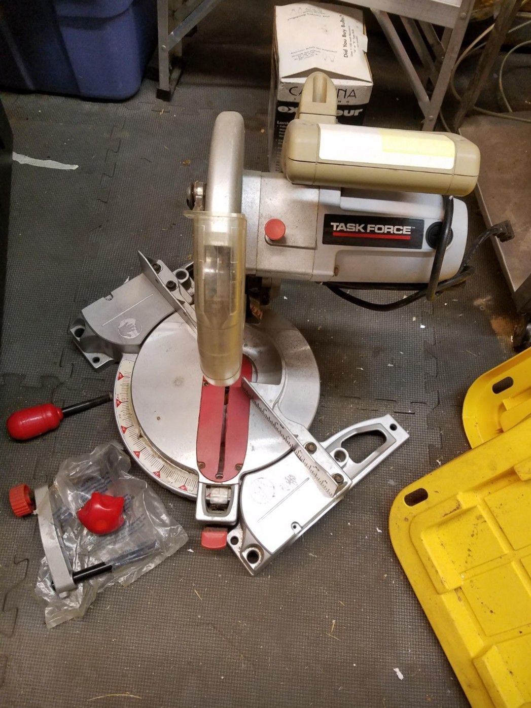 Task Force 10" compound miter saw for Sale in Marysville, WA OfferUp