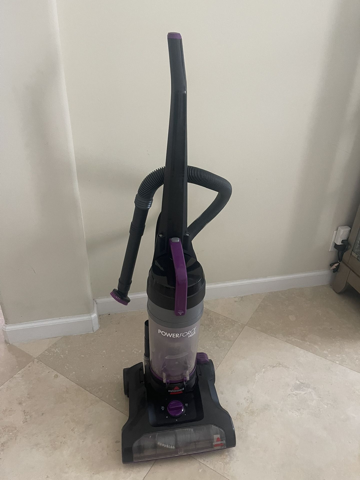 Bissell Power Force Helix Vacuum - WORKING PERFECT